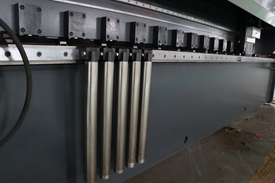 Blech CNC schnitt Maschine 1250x6000Mm, vertikales UVv, das Maschine 0.4mm fugt